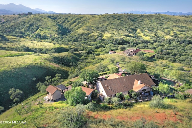 bird's eye view with a mountain view