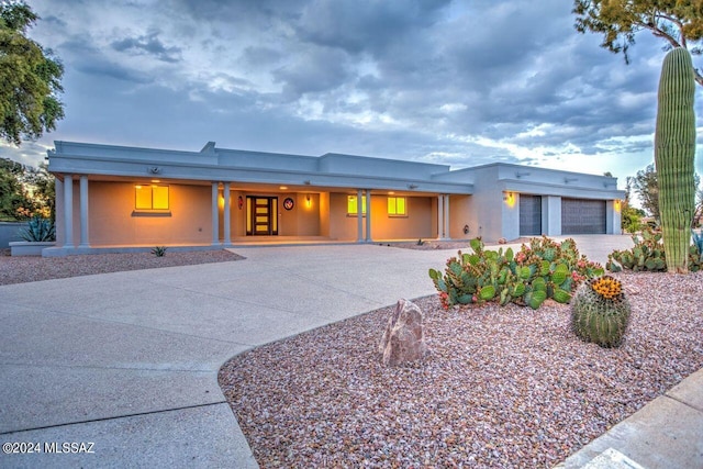 view of front of house featuring a garage