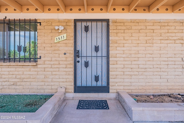 view of doorway to property