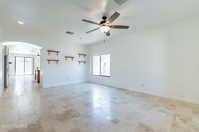 empty room with ceiling fan