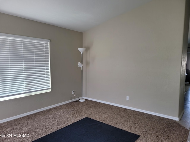 empty room with carpet