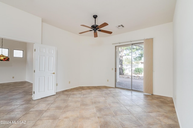 empty room with ceiling fan