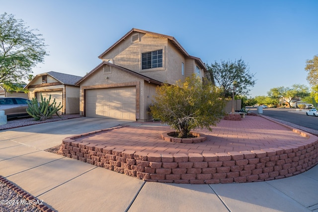 view of front property featuring a garage