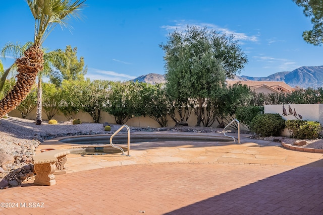 view of pool featuring a mountain view