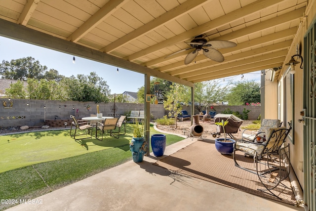 view of patio with ceiling fan