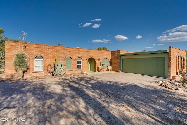 view of front of house featuring a garage