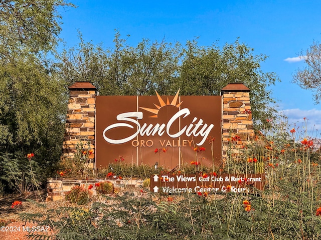 view of community / neighborhood sign