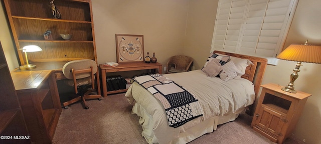 bedroom with carpet flooring