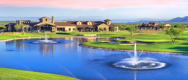 water view featuring a mountain view