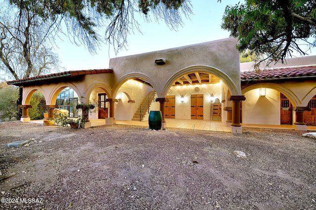 view of mediterranean / spanish-style home