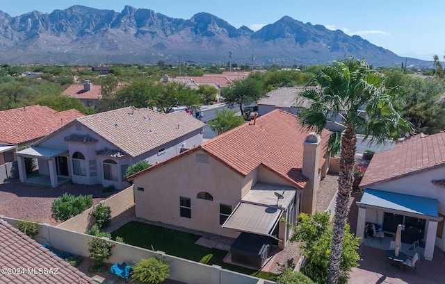 bird's eye view featuring a mountain view