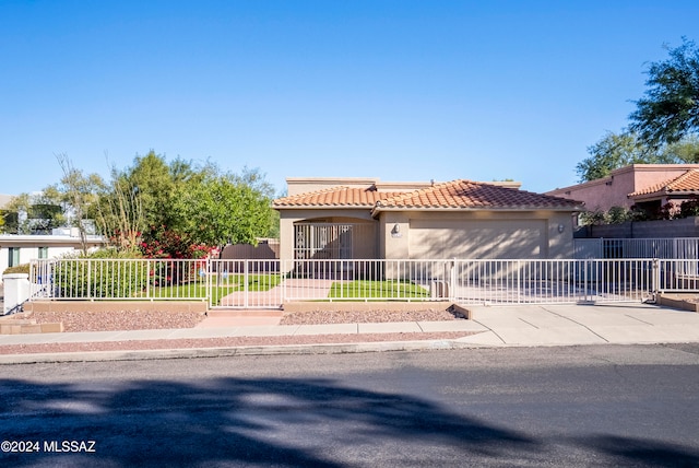 view of front facade featuring a garage