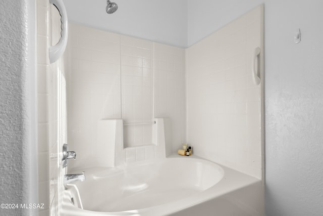 bathroom featuring shower / washtub combination