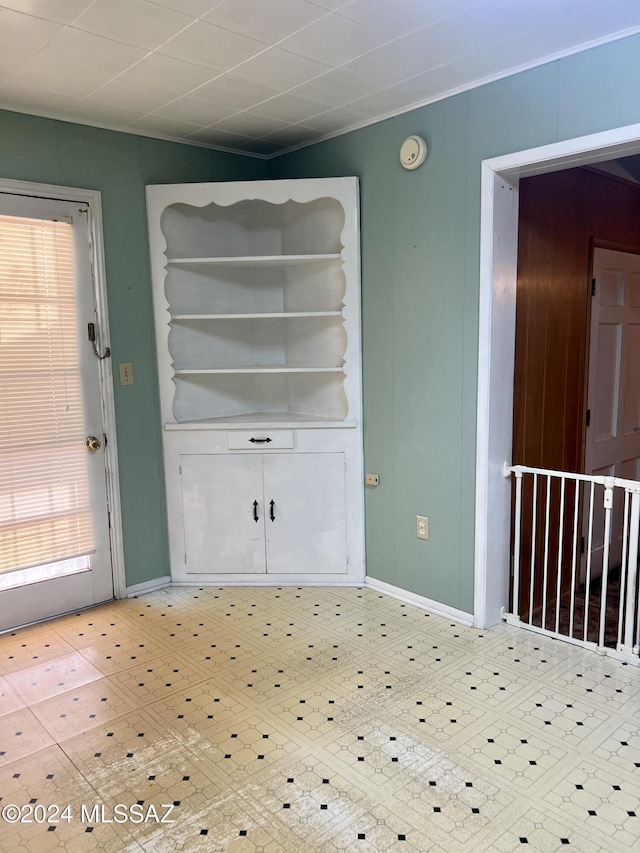 172 S Austin Blvd, Willcox, AZ 85643 - unfurnished room featuring baseboards