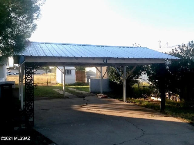 172 S Austin Blvd, Willcox, AZ 85643 - view of vehicle parking featuring fence