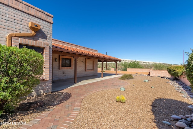 view of yard with a patio area