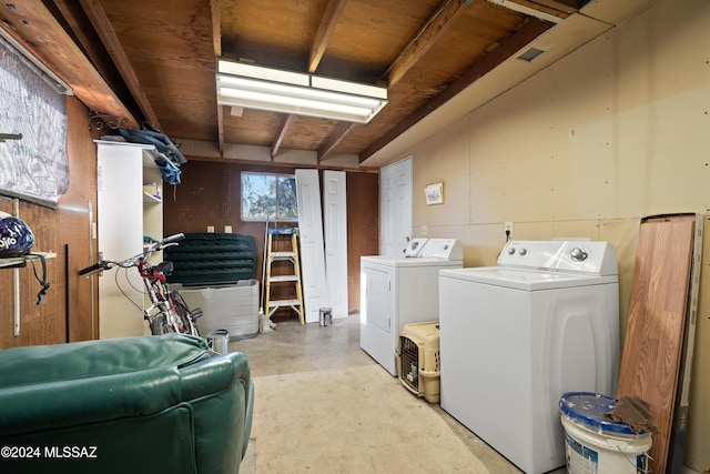 laundry room with washer and clothes dryer