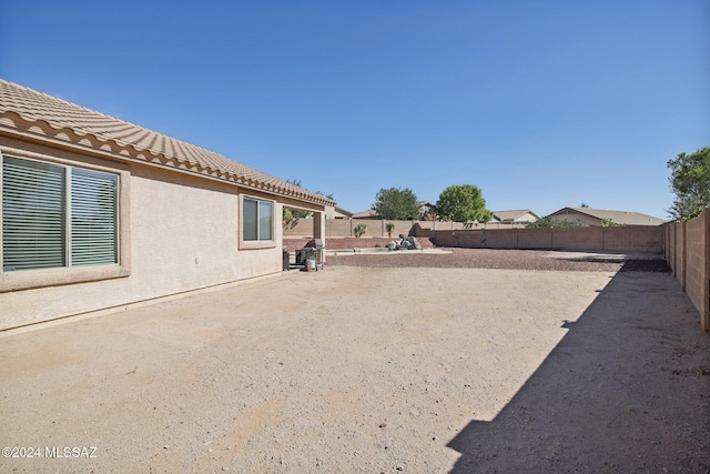 view of yard with a patio area