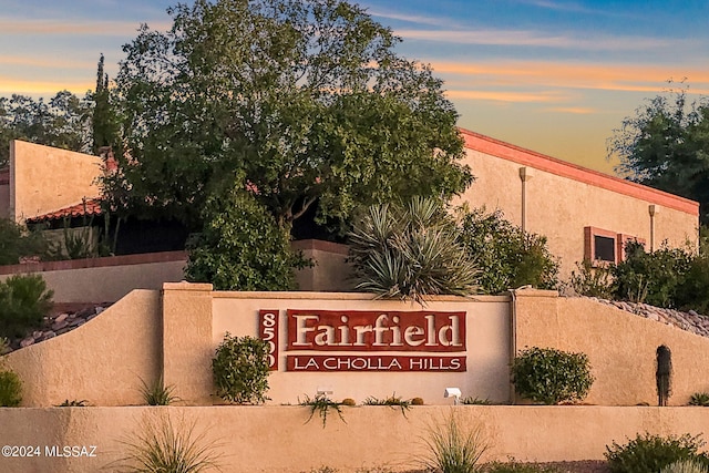 view of community / neighborhood sign