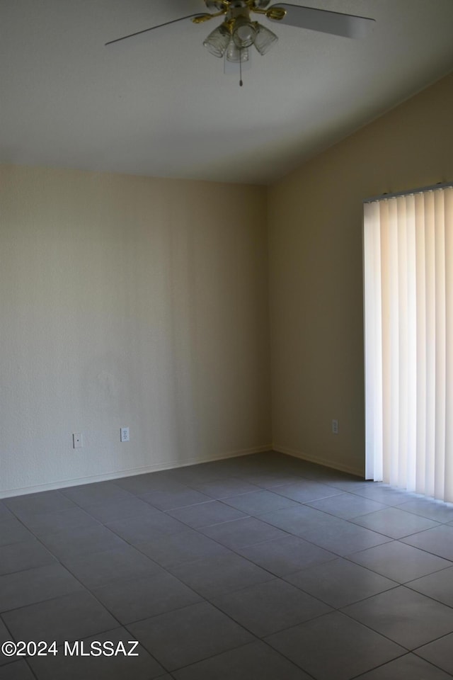 unfurnished room with vaulted ceiling and ceiling fan