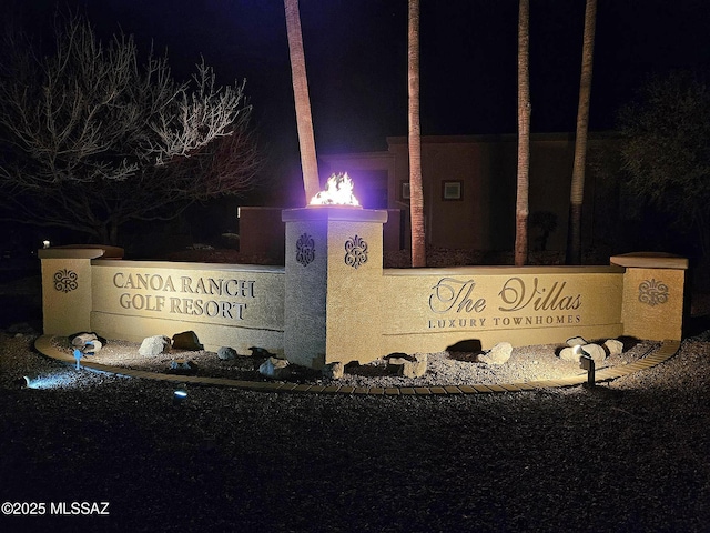 view of community / neighborhood sign