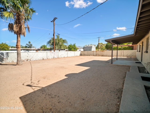 view of yard with a patio