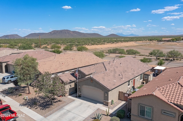 bird's eye view featuring a mountain view