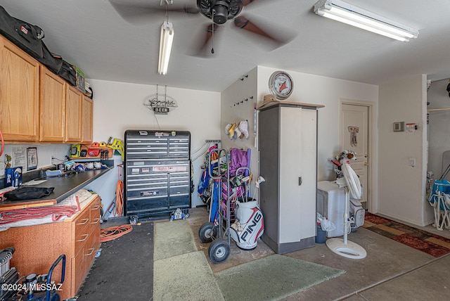 garage featuring ceiling fan