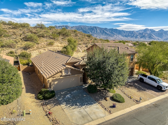 bird's eye view featuring a mountain view