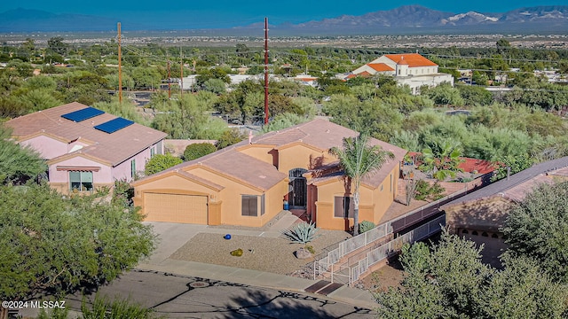 bird's eye view featuring a mountain view