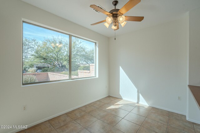 bedroom featuring carpet flooring and ceiling fan