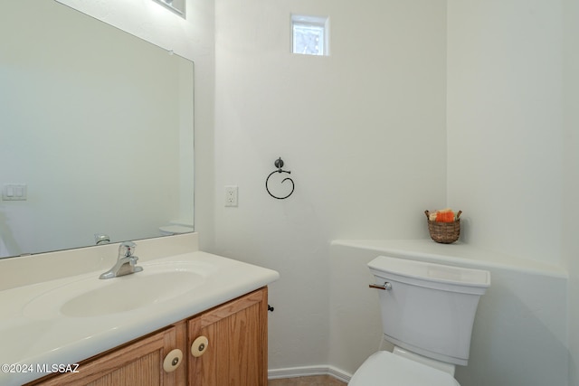 unfurnished room featuring ceiling fan and light carpet