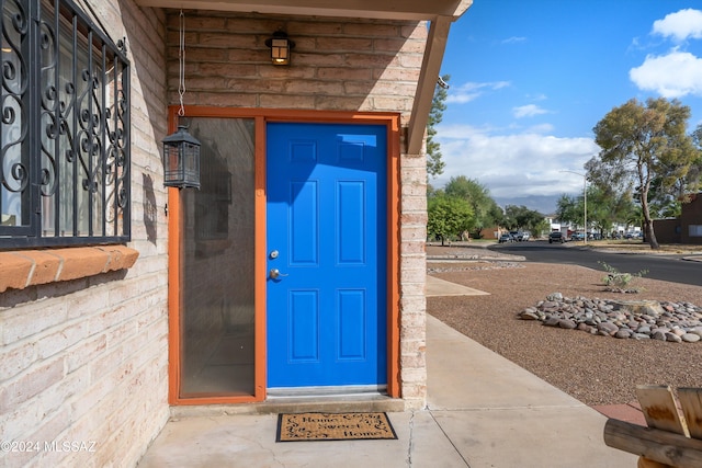 view of property entrance