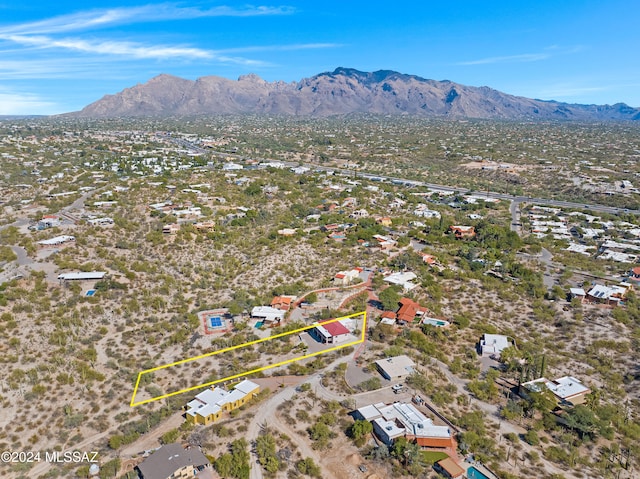 bird's eye view featuring a mountain view