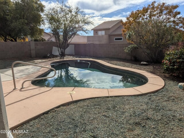 2655 W Desert Brook Ct, Tucson, AZ 85742 - view of pool with a fenced backyard and a patio