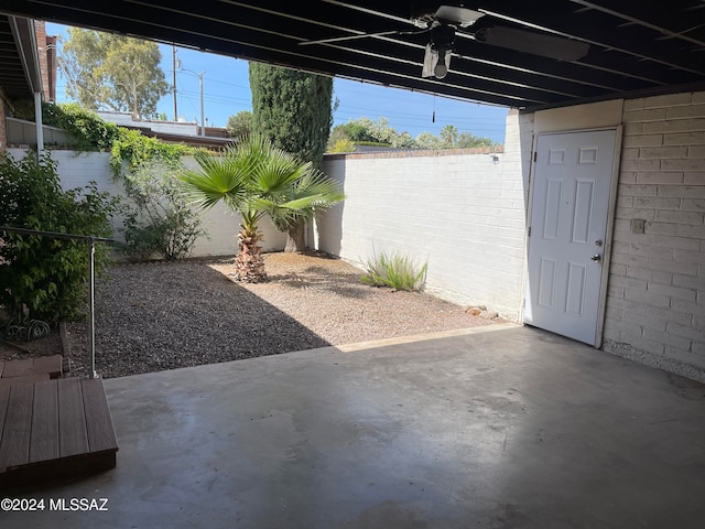 view of patio with ceiling fan