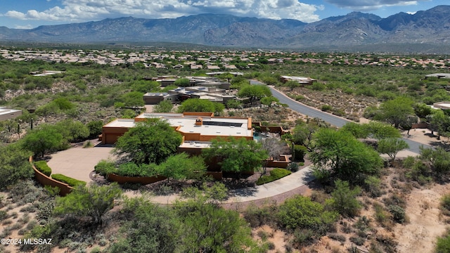 drone / aerial view featuring a mountain view