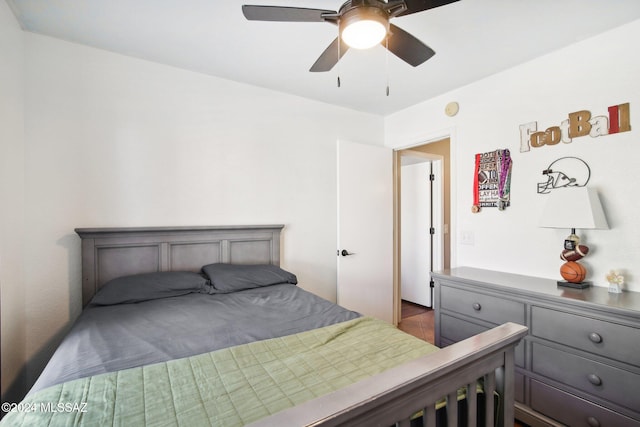 bedroom featuring ceiling fan