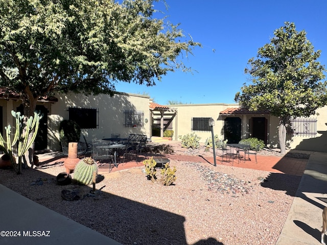 view of yard with a patio