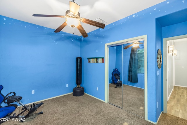 workout room with carpet