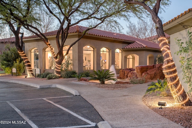 view of mediterranean / spanish-style house