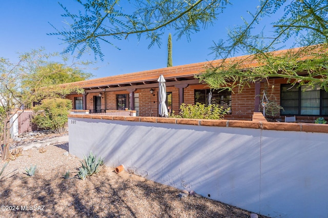 view of front of property with a porch