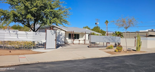 view of front of house