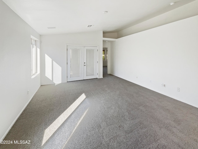 unfurnished bedroom featuring carpet floors