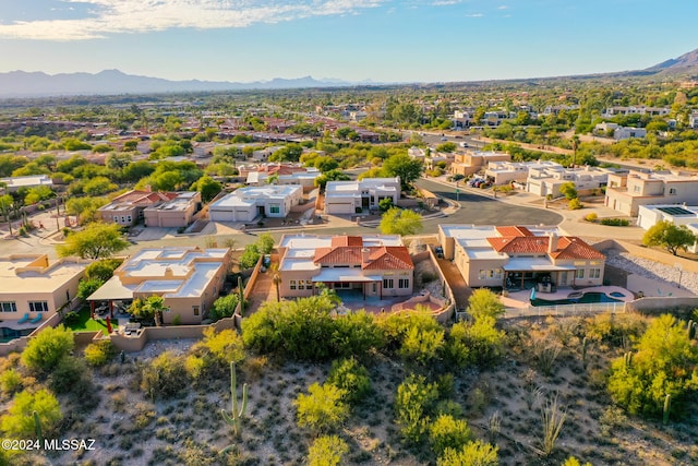 bird's eye view featuring a mountain view