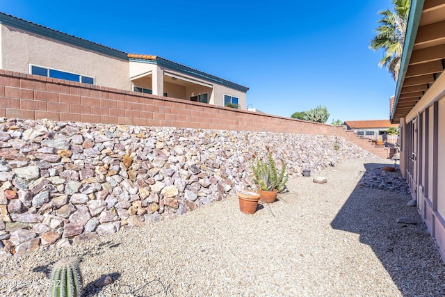 287 N Via Ln, Castellana, Green Valley, AZ 85614 - view of yard with fence