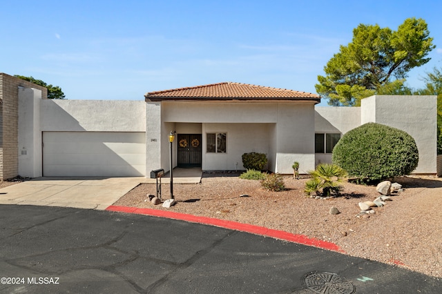 view of front of home featuring a garage