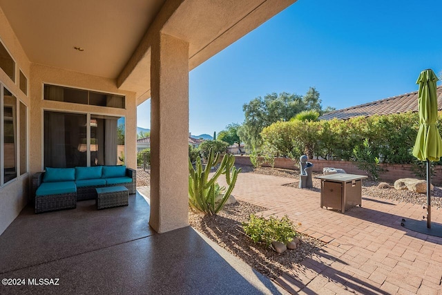 view of patio with an outdoor hangout area