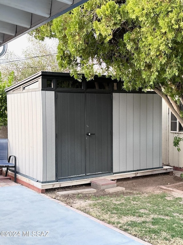 view of outbuilding