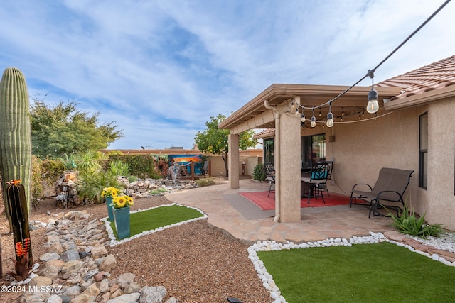 view of yard with a patio